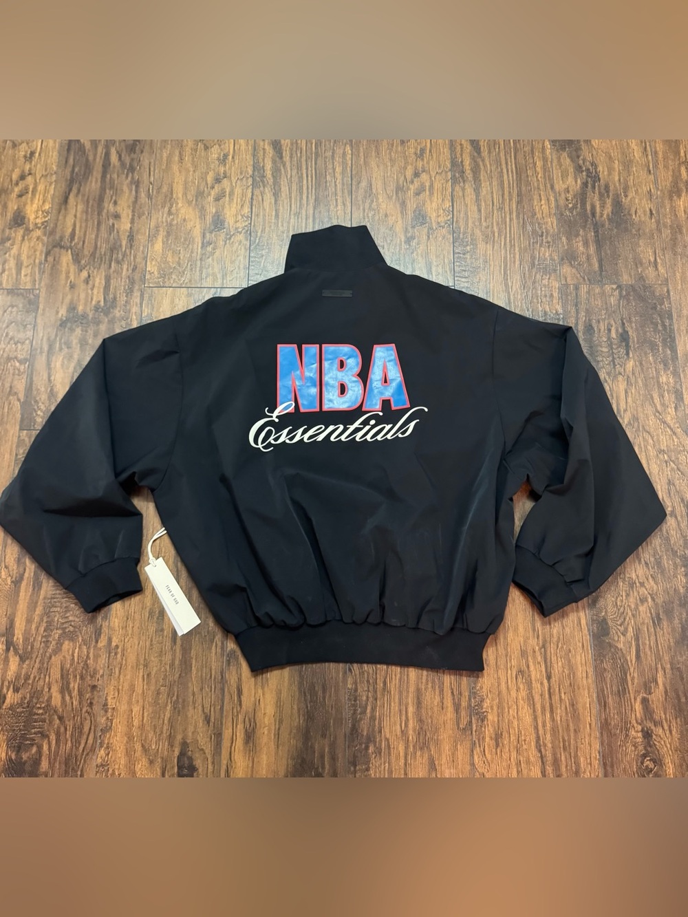 NBA essentials jacket - Picture 2 of 8